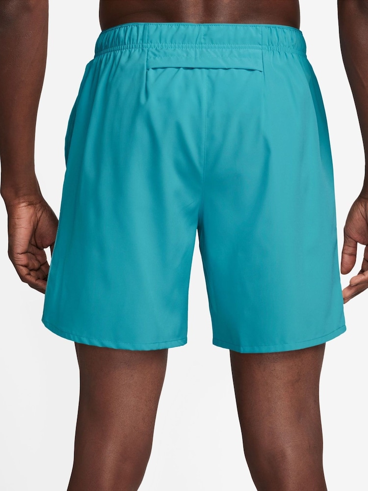 Cactus azul - 7 pulgadas - Pantalones cortos sin forro para correr Dri-FIT Challenger de Nike - Imagen 2 de 5