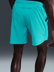 Cactus azul - 7 pulgadas - Pantalones cortos sin forro para correr Dri-FIT Challenger de Nike - Imagen 3 de 5