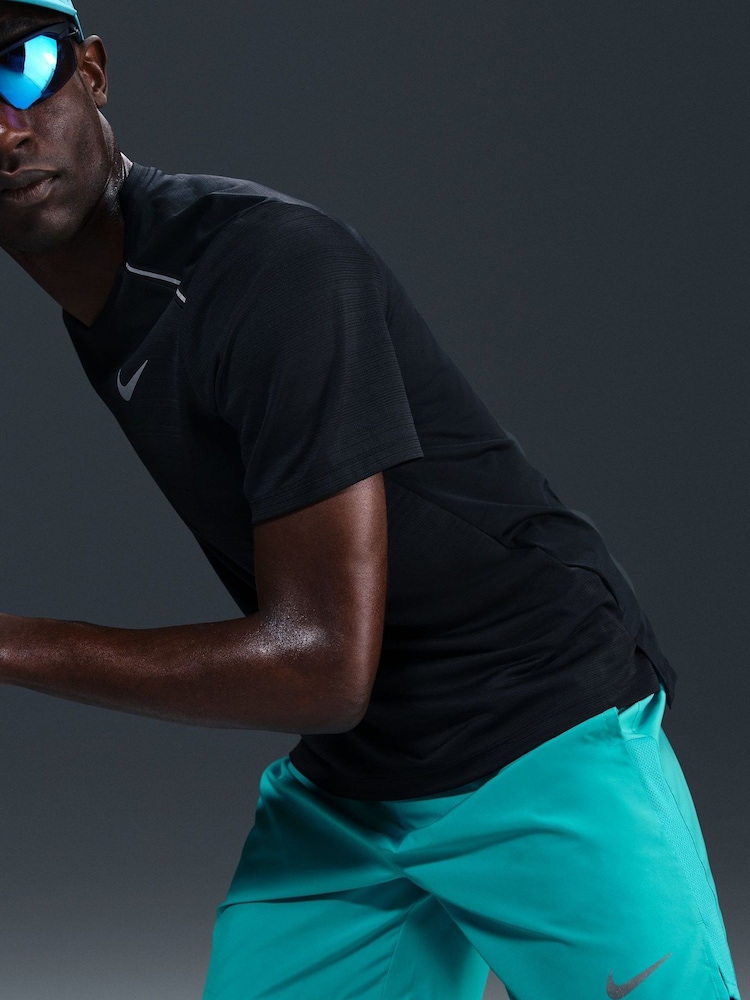 Bleu cactus - 7 Inch - Nike Dri-FIT Challenger Shorts de running non doublé - Image 4 of 5