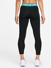 Negro y azul medio - Leggings cortos Pro 365 de Nike - Imagen 3 de 4