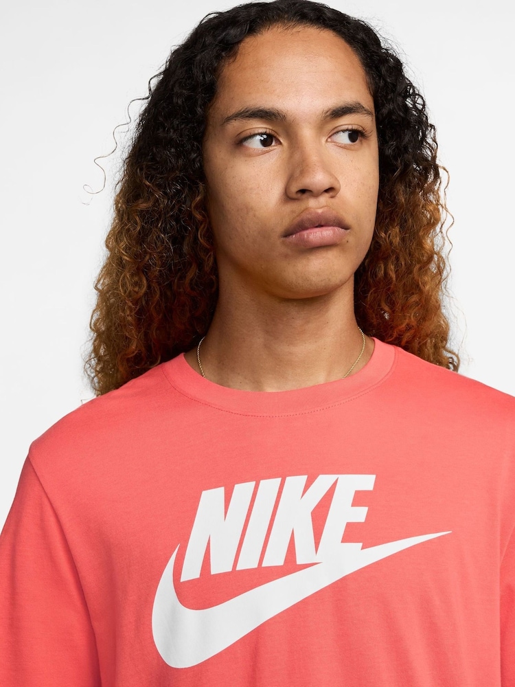 Nike Magic Ember Icon Futura T-Shirt - Image 3 of 3