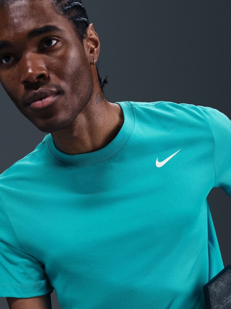 Nike Dusty Cactus Dri-FIT Training T-Shirt - Image 5 of 5 Nike Dusty Cactus Dri-FIT Training T-Shirt - Image 5 of 5