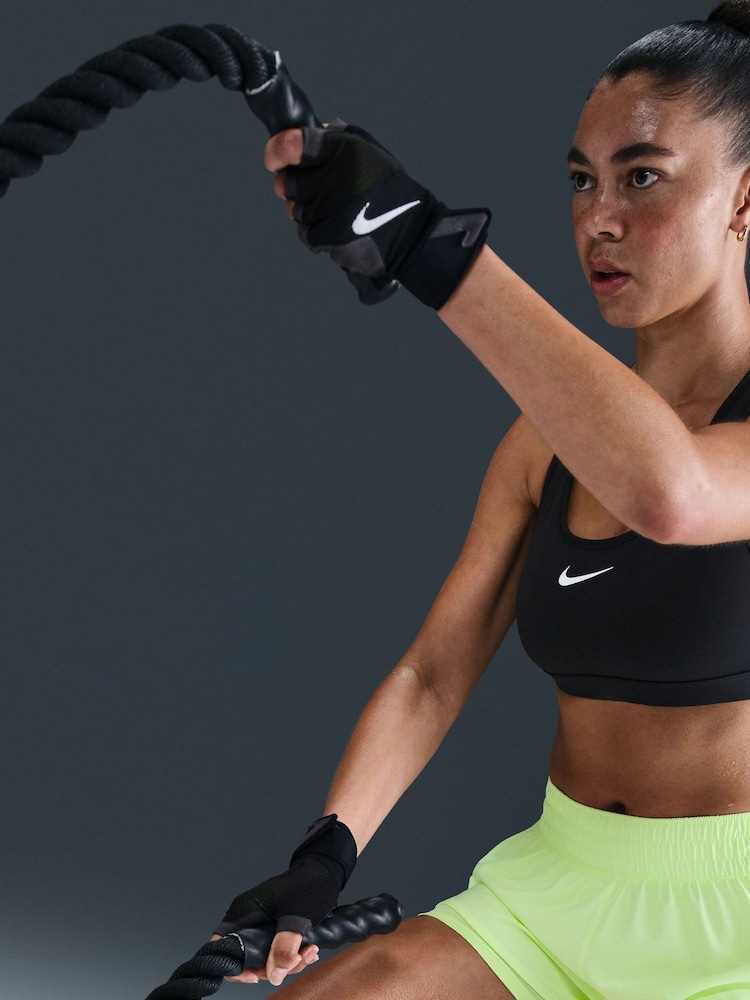 Limettengrün - Nike Dri-FIT One – 2-in-1-Shorts mit mittelhohem Bund, 3" - Bild 6 von 6
