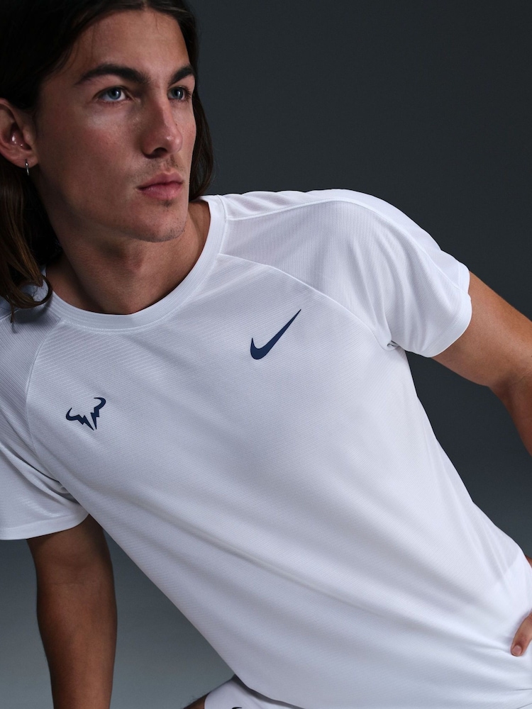 Nike White Rafa Challenger Dri-FIT Tennis T-Shirt - Image 5 of 5