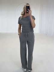Gris - Pantalons texturés à cordon de serrage ample - Image 2 of 8