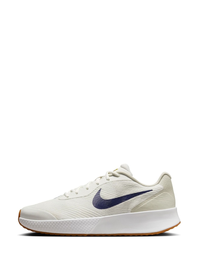 Nike White Vapor Lite 3 Hardcourt Tennis Trainers - Image 2 of 11