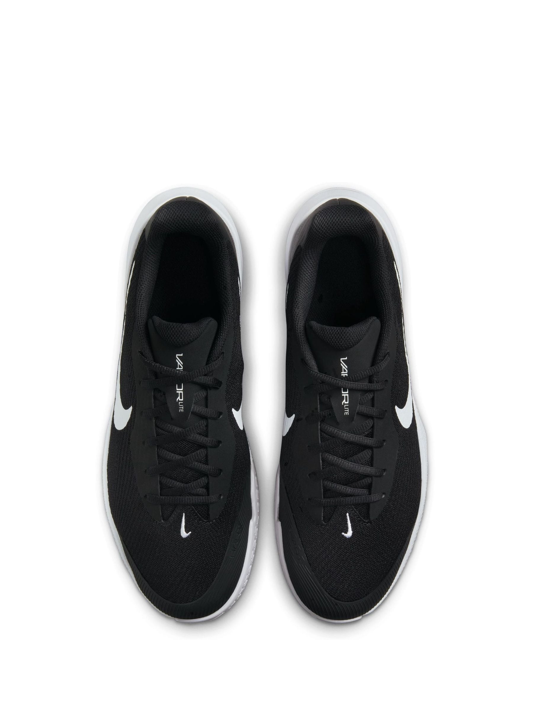 nike black tennis shoes