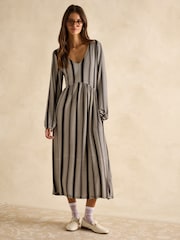 Joules Nia Black & Tan V-Neck Long Sleeve Midaxi Dress - Image 3 of 6