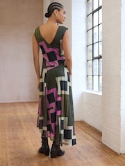 Green/Pink Geo Print Mesh Midi Short Sleeve Asymetric Hem Dress - Image 3 of 7