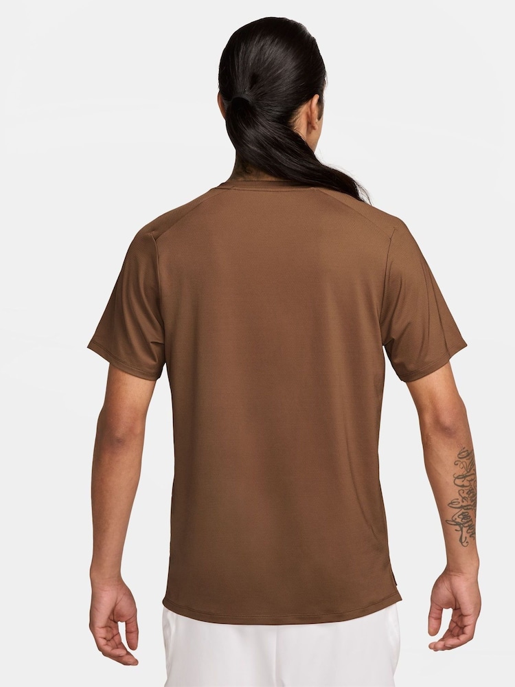 Nike Brown Court Advantage Dri-FIT Tennis Top - Image 2 of 3