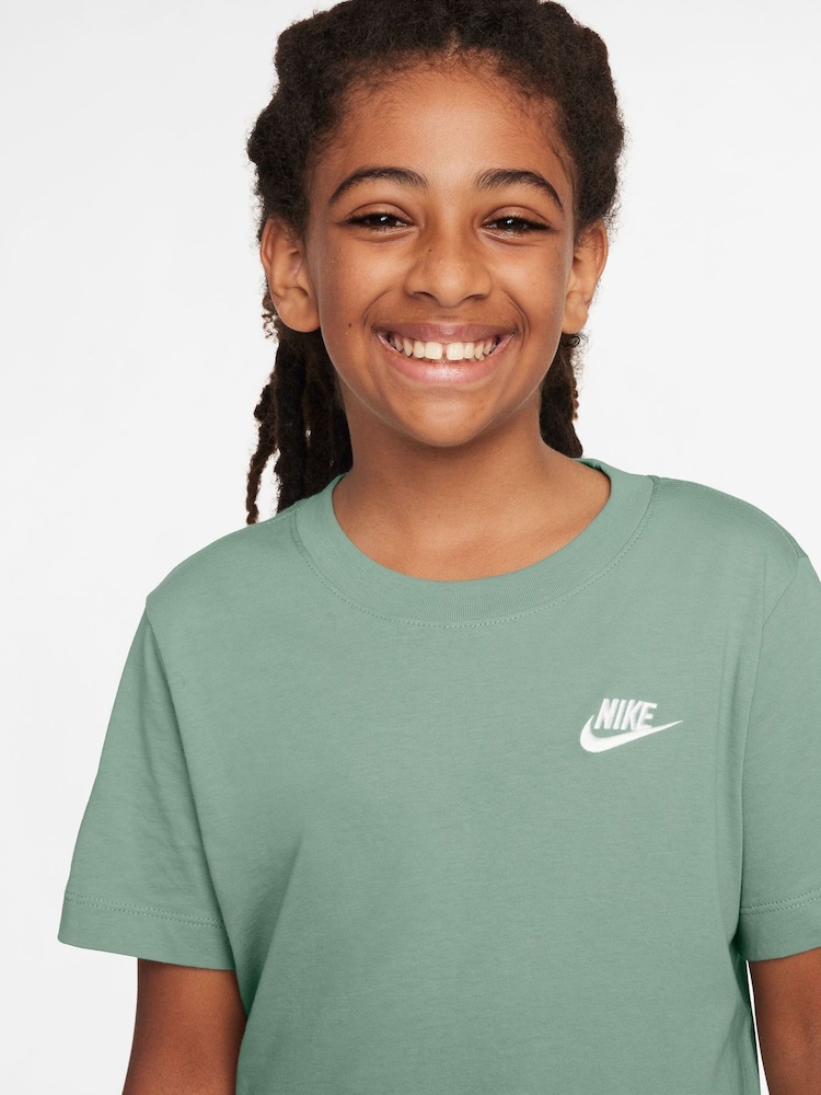 霧綠色 - Nike Short Sleeve Club T-Shirt - 圖片 4/4