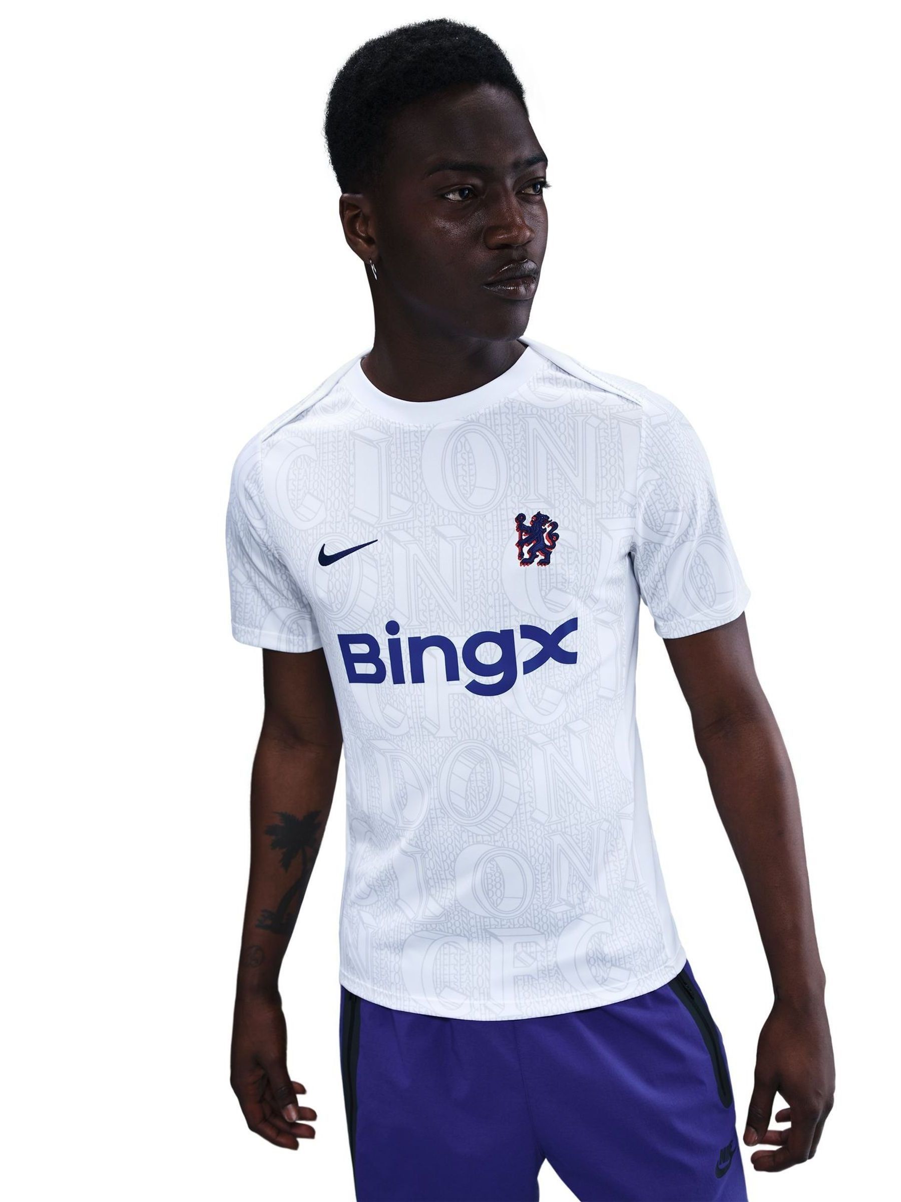 Buy Nike White Chelsea FC Academy Pro Training T-Shirt from the