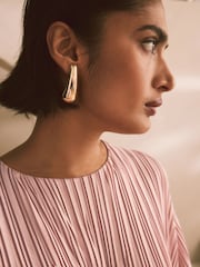Blush Pink Metallic Plisse Long Sleeve Slash Neck Belted Maxi Dress - Image 6 of 9