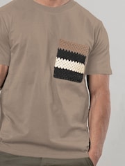 Grau - Religion T-Shirt mit Stricktasche aus 100 % Baumwolle - Bild 4 von 4
