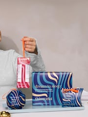 This Works Dream To Sleep Bath & Body Gift Set (Worth Value £57) - Image 3 of 5