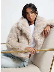 River Island Cream Petite Short Faux Fur Jacket - Image 2 of 4