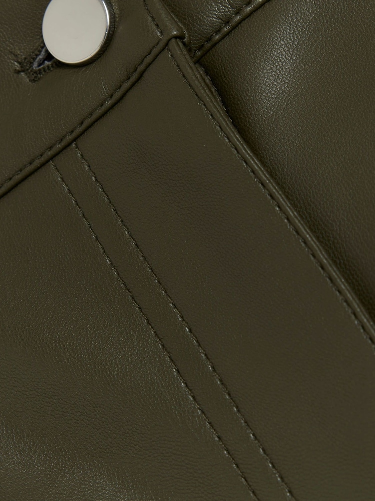 River Island Green Petite Relaxed Straight Leg 100% Cotton Trousers - Image 4 of 4 River Island Green Petite Relaxed Straight Leg 100% Cotton Trousers - Image 4 of 4