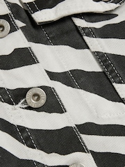 River Island Black Cropped Zebra Print 100% Cotton Denim Jacket - Image 4 of 4