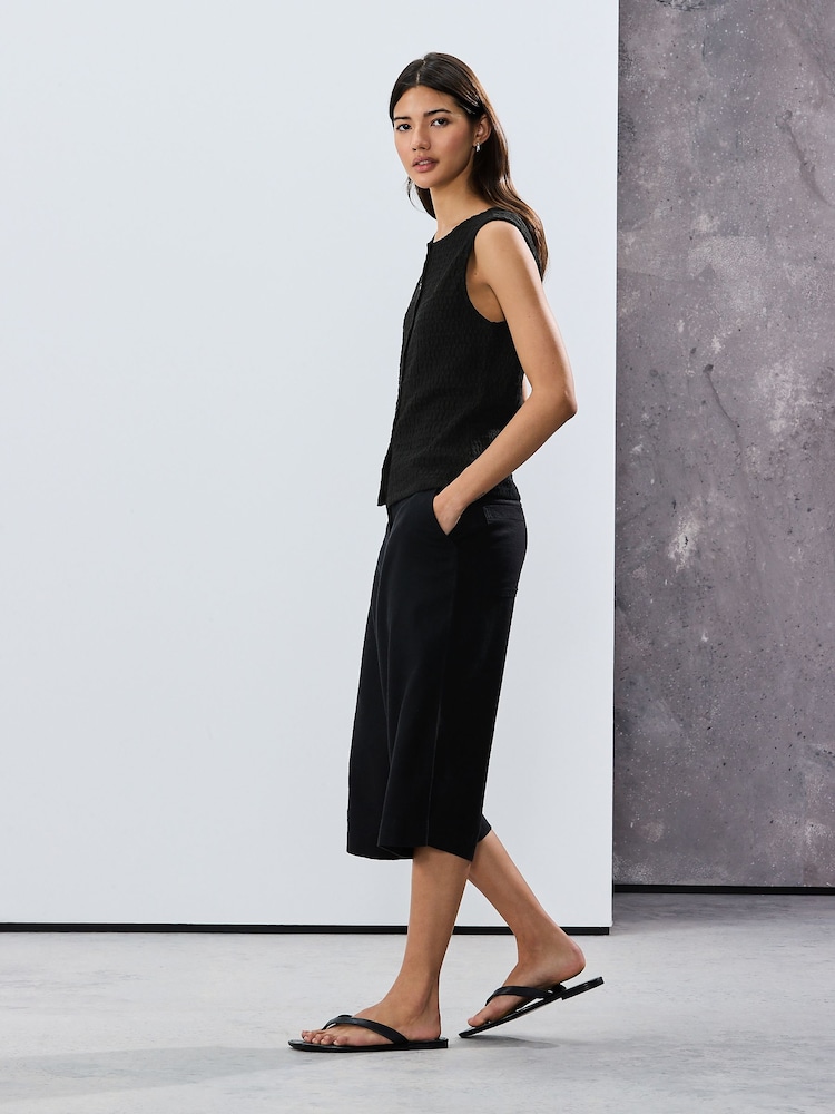 Negro - Textured Button Through Waistcoat - Imagen 2 de 7