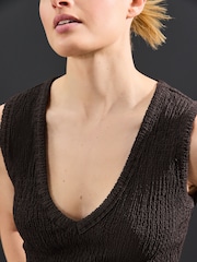 Chocolate Brown Sleeveless Textured V-Neck Tank Top - Image 4 of 4
