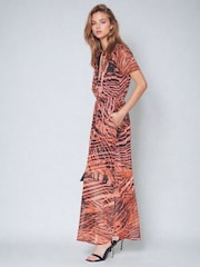 Religion Blossom Maxi-Hemdkleid mit Bindegürtel in der Taille und handgemalten Prints - Bild 5 von 6