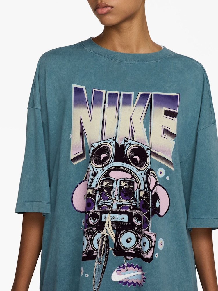 Nike Smokey Blue Oversized Sportswear Short Sleeve 100% Cotton T-Shirt - Image 3 of 3