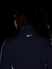 Lilac Ice - Nike Swoosh Half Zip Running Sweatshirt - Imagen 4 de 4