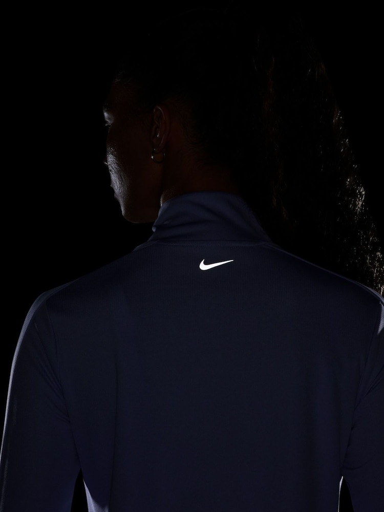 Lilac Ice - Nike Swoosh Half Zip Running Sweatshirt - Imagen 4 de 4