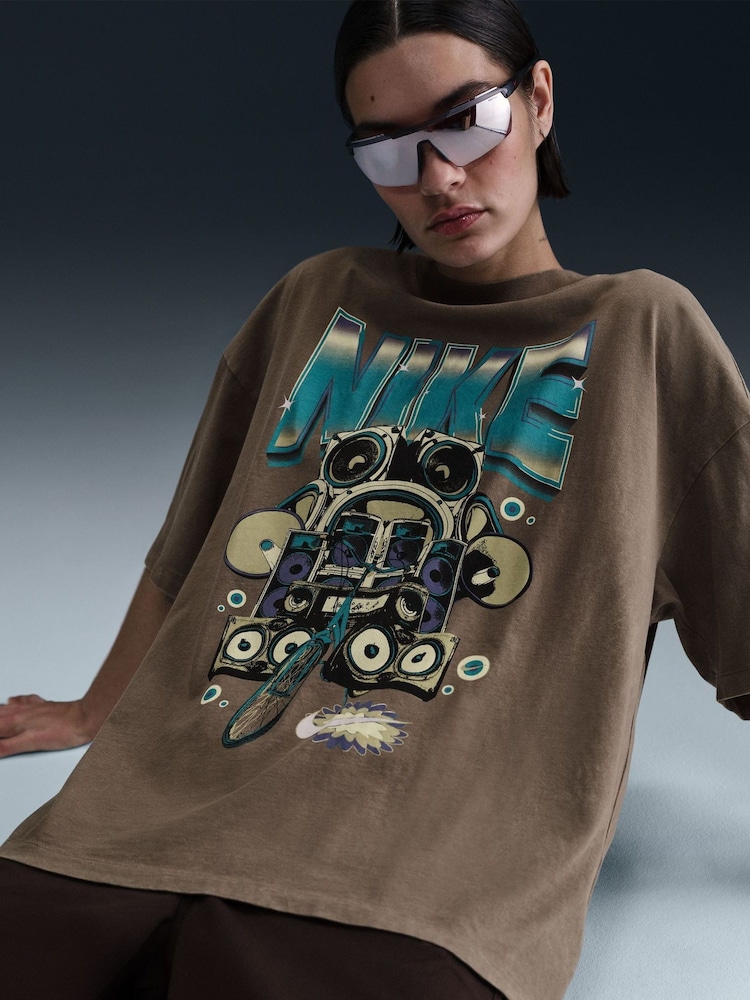 Nike Mink Brown Oversized Sportswear Short Sleeve 100% Cotton T-Shirt - Image 5 of 5