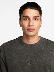 Nike Green Oversized Sportswear Premium T-Shirt - Image 3 of 3