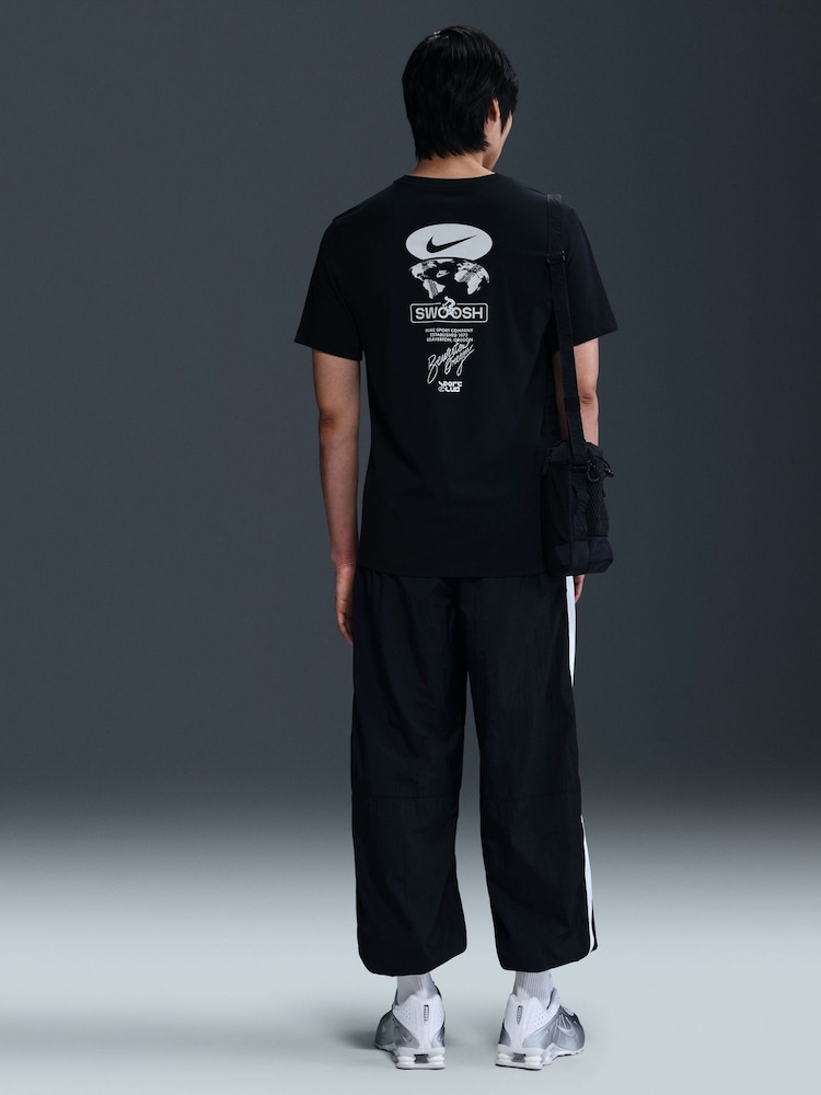 Nike Black Sportswear Swoosh Back Graphic 100% Cotton T-Shirt - Image 2 of 5