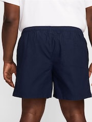 Obsidiana - Nike Club Washed Flow 100% Cotton Shorts - Imagen 11 de 15