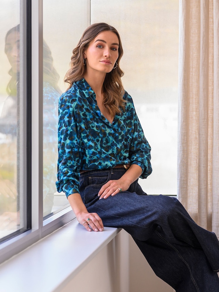 Celtic & Co. Blue Long Sleeve Collared Shirt - Image 1 of 7