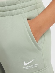 Nike Jade Horizon Sport Inspired Fleece Cargo Joggers - Image 4 of 9