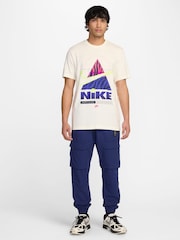 Nike Sail Large Graphic Sportswear 100% Cotton T-Shirt - Image 5 of 5