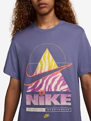 Nike Amethyst Purple Large Graphic Sportswear 100% Cotton T-Shirt - Image 3 of 3