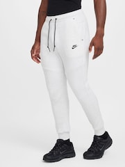 Белый - Спортивные брюки из флиса Nike Tech - Изображение 1 из 8