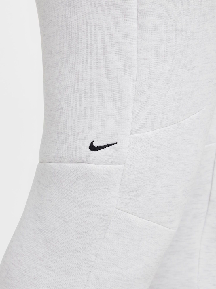 Nike White Tech Fleece Joggers - Image 5 of 8
