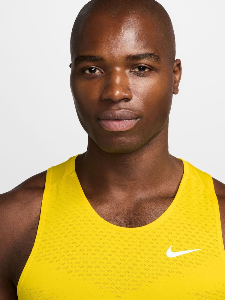 Nike Lightening Yellow Stride Dri-FIT ADV Running Vest Top - Image 3 of 4