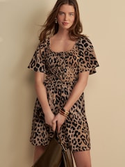 Leopardenmuster - Kurzärmeliges Minikleid aus Jersey mit Bindeband vorn - Image 1 of 7