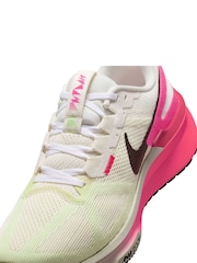 Nike White Structure 25 Road Running Trainers - Image 9 of 11