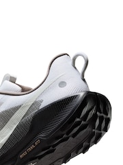 Nike white ReactX Pegasus Trail 5 Running Trainers - Image 10 of 11