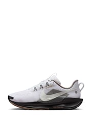 Nike white ReactX Pegasus Trail 5 Running Trainers - Image 4 of 11