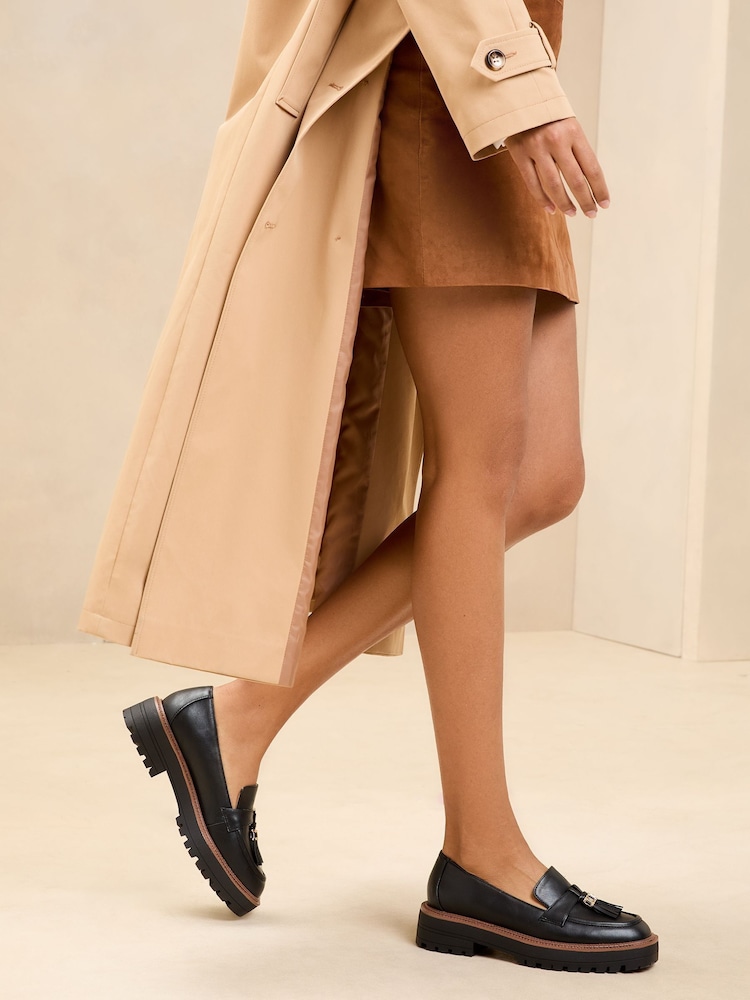 Lipsy Klobige Loafer aus Kunstleder mit Trensenbesatz und Detail aus Kunstleder - Bild 2 von 5 Lipsy Klobige Loafer aus Kunstleder mit Trensenbesatz und Detail aus Kunstleder - Bild 2 von 5