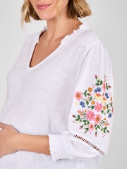 JoJo Maman Bébé White Maternity Embroidered Jersey Top - Image 2 of 4