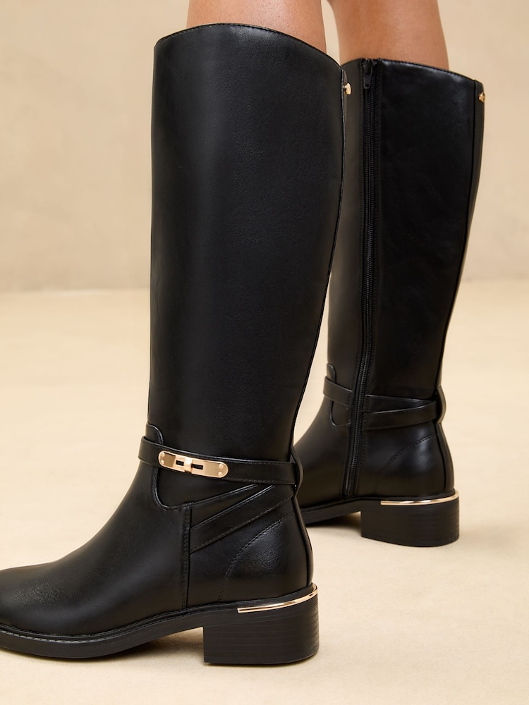 Lipsy čevlji s plosko peto/brez pete Clean Knee High Lock Detail Long Riding Faux Leather - Slika 2 iz 5 Lipsy čevlji s plosko peto/brez pete Clean Knee High Lock Detail Long Riding Faux Leather - Slika 2 iz 5