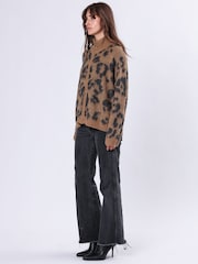 Religion Natural Natural Oversized Zip Up Maximum Cardigan in Leopard Print Jaquard Knit - Image 5 of 6