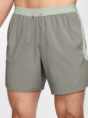 Nike Trail Dri-FIT 6 inch Brief Lined Running Shorts - Imagen 1 de 4