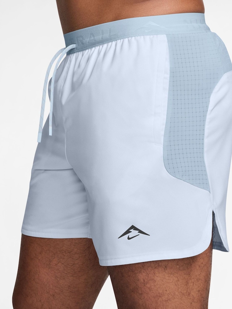 Nike Blue Trail Dri-FIT 6 inch Brief Lined Running Shorts - Image 3 of 5
