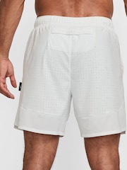 Nike Summit White Dri-FIT Breathe 7 inch Challenger 2 in 1 Running Shorts - Image 2 of 4
